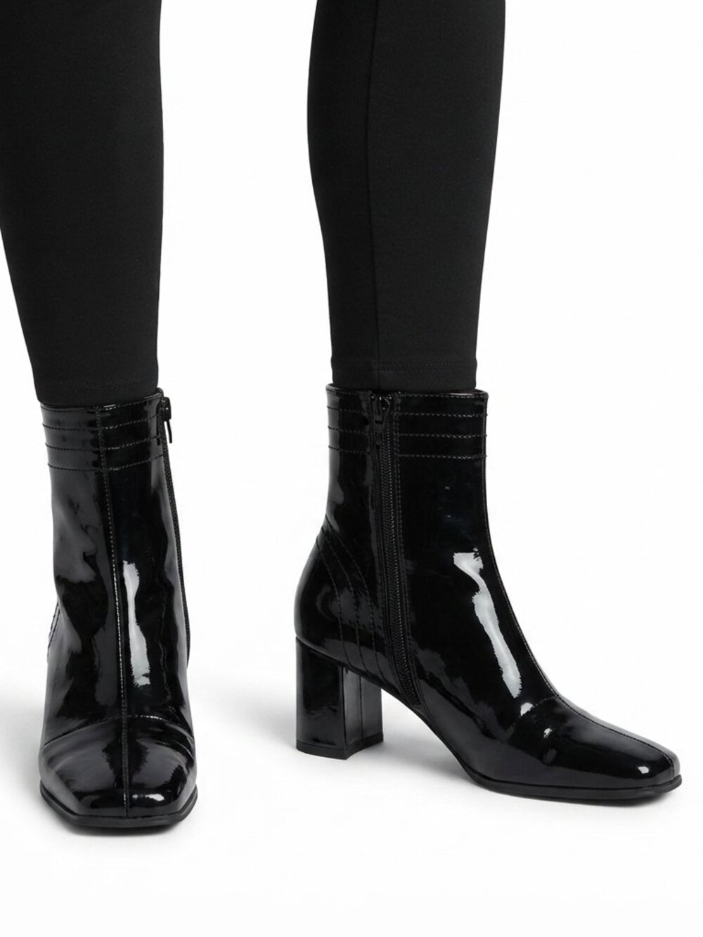 Aquatherm by Santana "Suzanne" Patent Bootie- Sz. 7.5